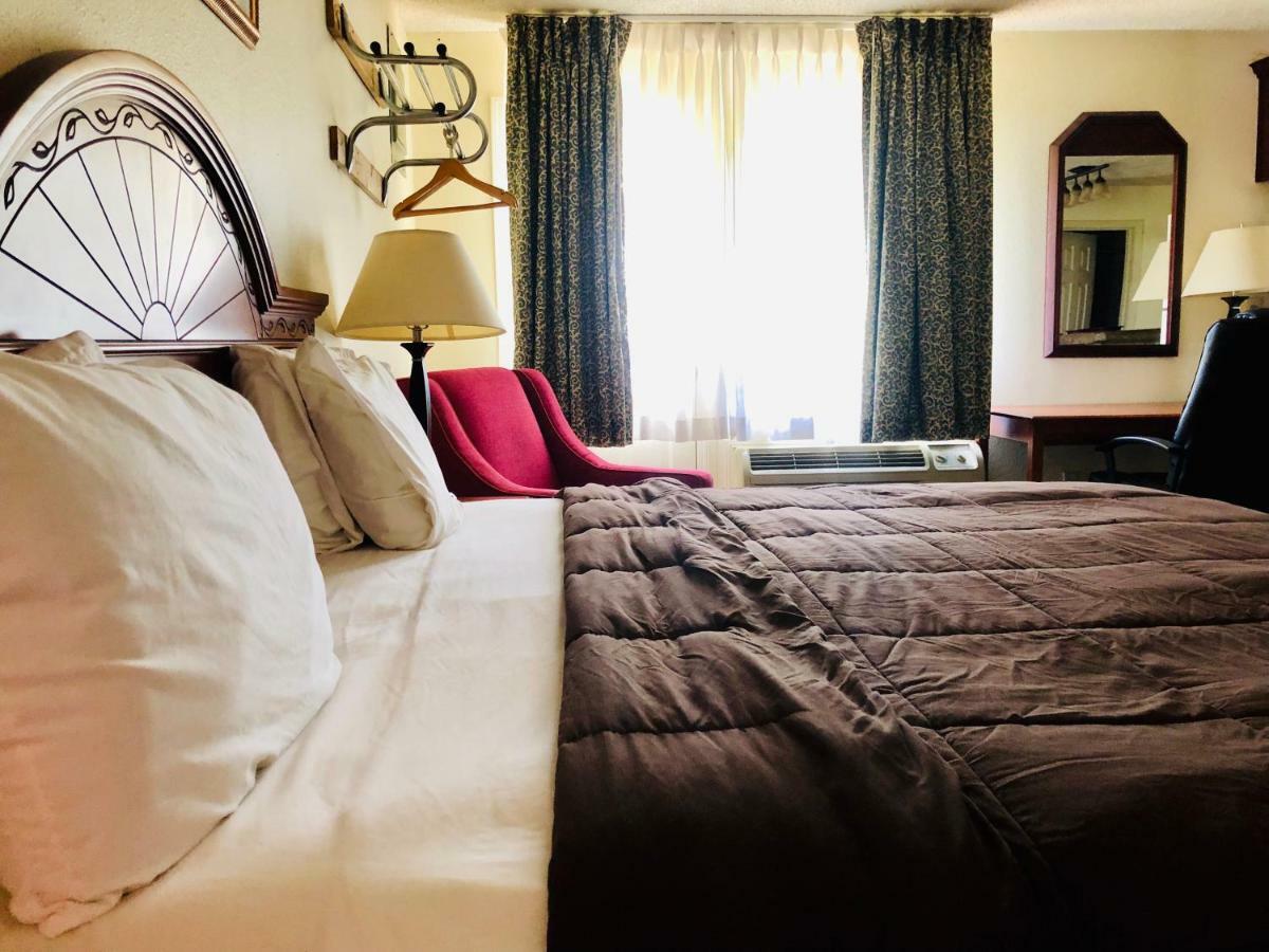 Motel & 3*
